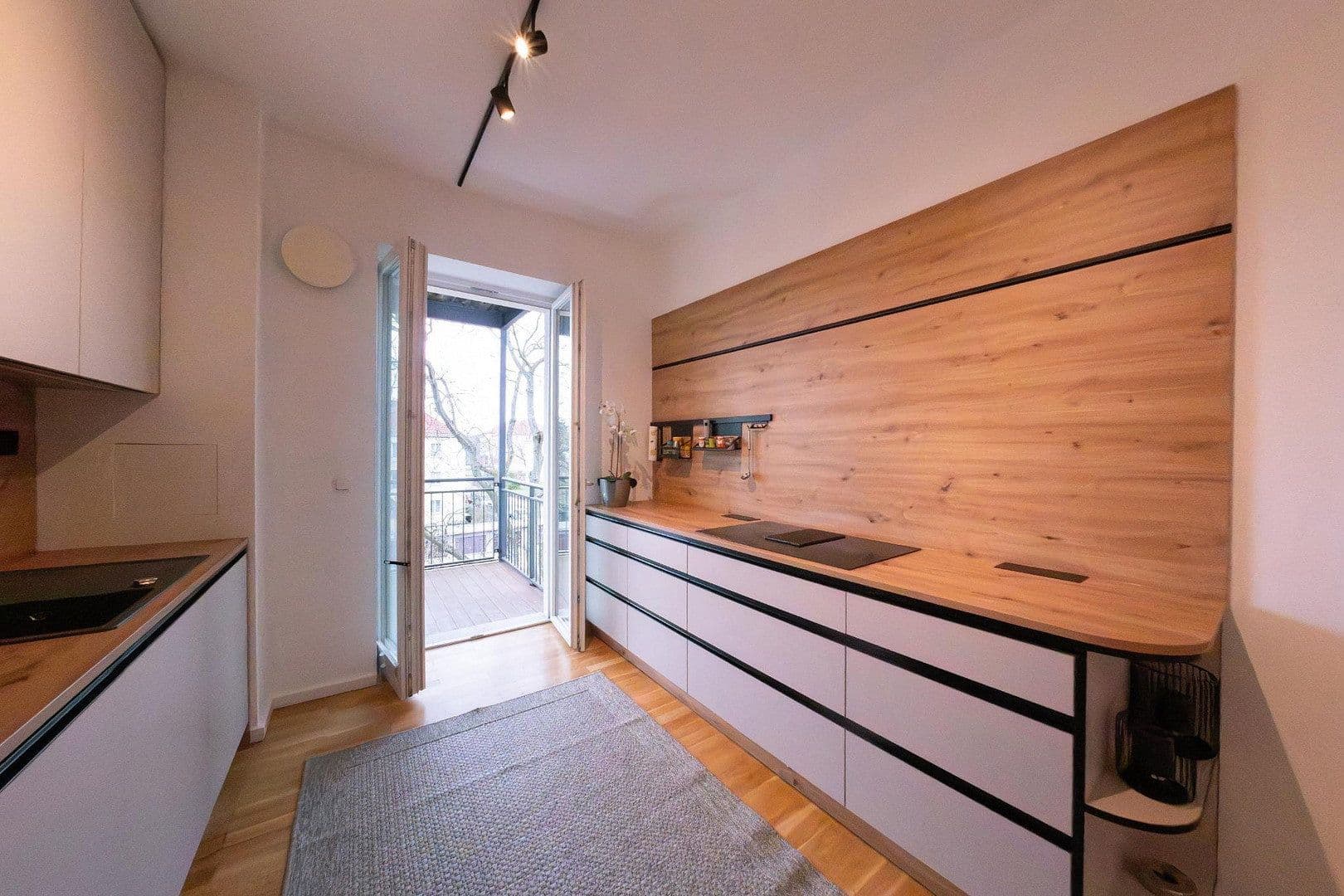 Prodej bytu 4+1 105 m², Sterndamm 66 E, Berlin-Johannisstal, Berlín Prodej bytu 4+1 105 m², Sterndamm 66 E, Berlin-Johannisstal, Berlín