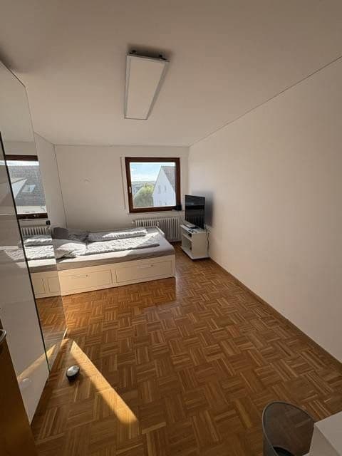 Pronájem bytu 4+1 104 m², Filderstadt, Bádensko-Württembersko Pronájem bytu 4+1 104 m², Filderstadt, Bádensko-Württembersko
