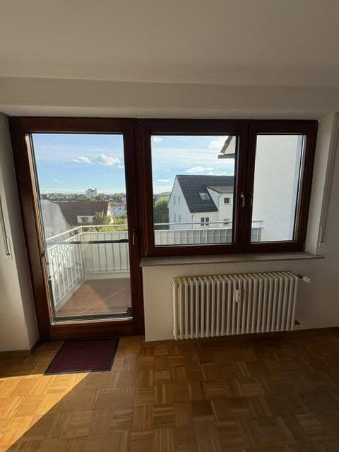 Pronájem bytu 4+1 104 m², Filderstadt, Bádensko-Württembersko Pronájem bytu 4+1 104 m², Filderstadt, Bádensko-Württembersko