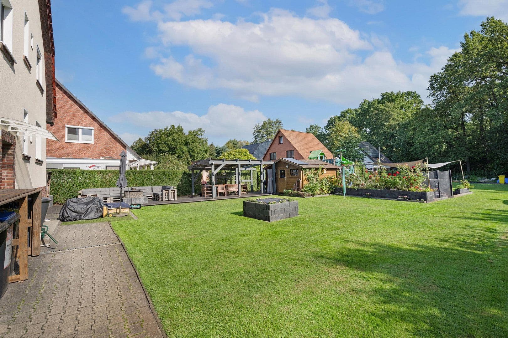 Prodej domu 131 m², pozemek 470 m², Am Plumpengraben 5A, Berlin, Berlín Prodej domu 131 m², pozemek 470 m², Am Plumpengraben 5A, Berlin, Berlín