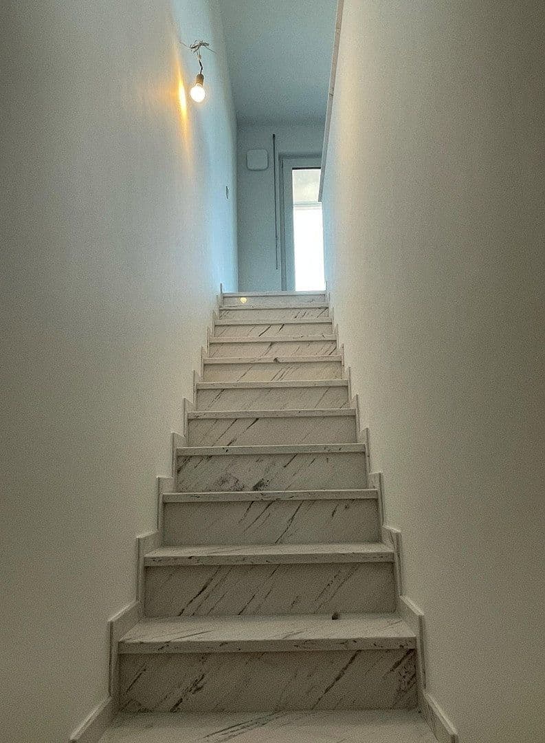 Pronájem bytu 4+1 144 m², Carl-Schultis-Straße 3, Frankfurt am Main, Hessen Pronájem bytu 4+1 144 m², Carl-Schultis-Straße 3, Frankfurt am Main, Hessen