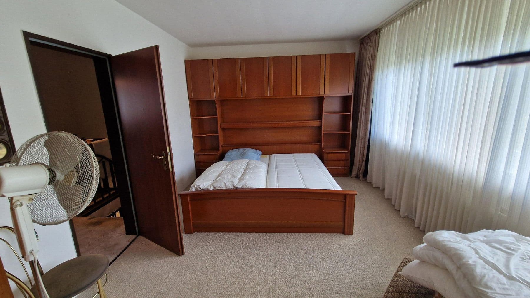 Pronájem domu 120 m², pozemek 200 m², Düsseldorf, Severní Porýní-Vestfálsko Pronájem domu 120 m², pozemek 200 m², Düsseldorf, Severní Porýní-Vestfálsko