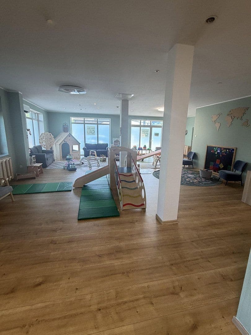 Pronájem kanceláře 142 m², Bismarckstraße 2c, Meerbusch, Severní Porýní-Vestfálsko Pronájem kanceláře 142 m², Bismarckstraße 2c, Meerbusch, Severní Porýní-Vestfálsko