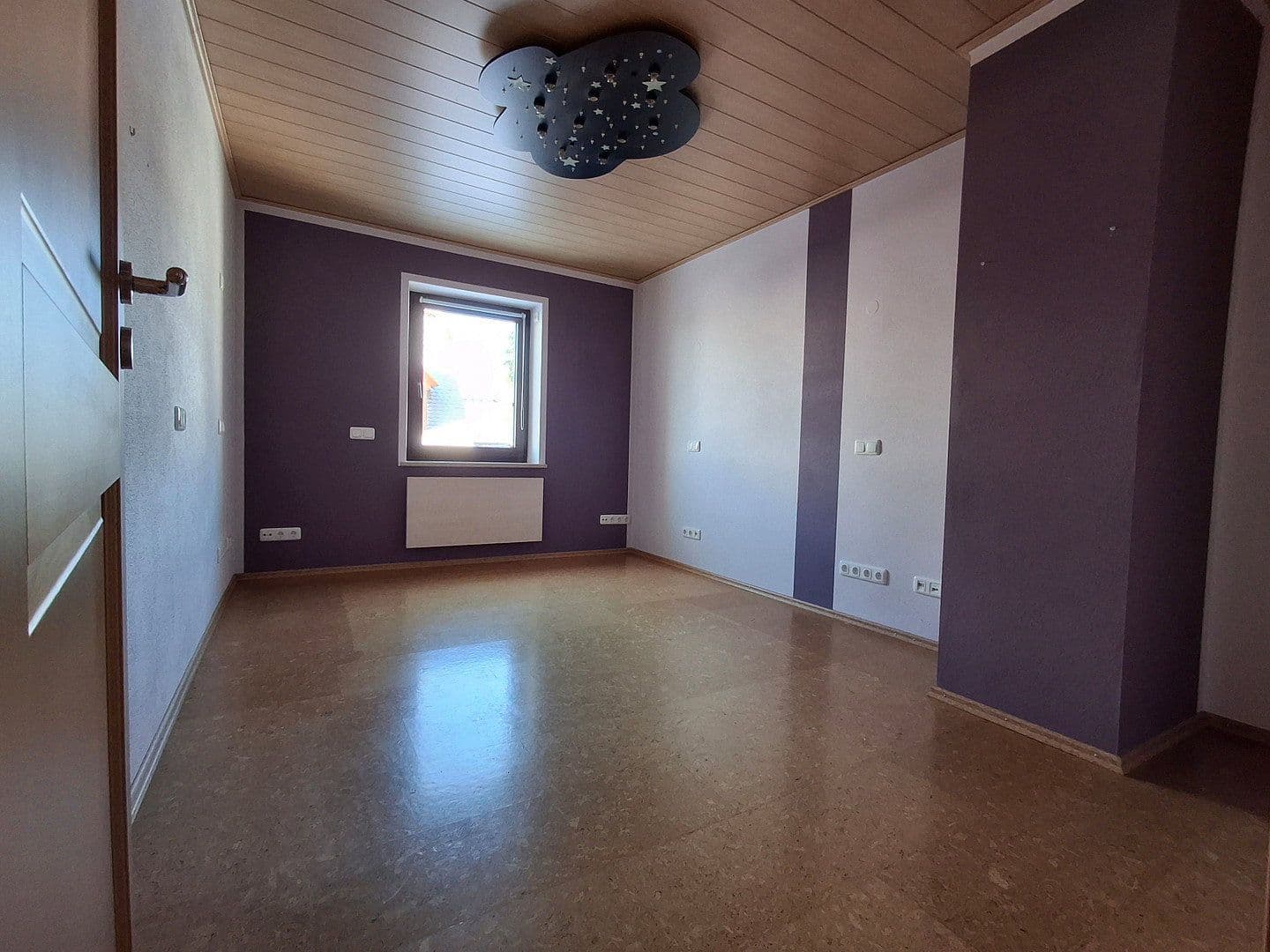 Prodej domu 159 m², pozemek 300 m², Dorfstr. 52, Haundorf, Bavorsko Prodej domu 159 m², pozemek 300 m², Dorfstr. 52, Haundorf, Bavorsko
