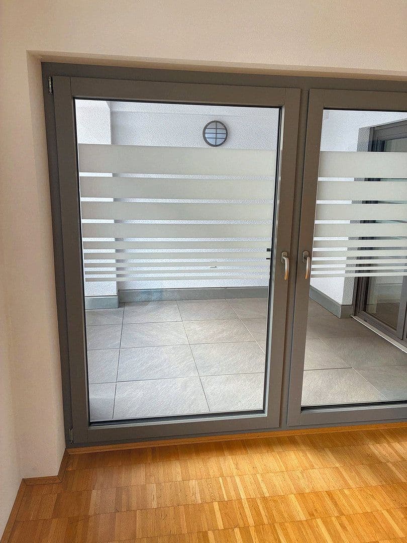 Pronájem bytu 3+1 85 m², Nordbergstrasse 25, Heilbronn, Bádensko-Württembersko Pronájem bytu 3+1 85 m², Nordbergstrasse 25, Heilbronn, Bádensko-Württembersko