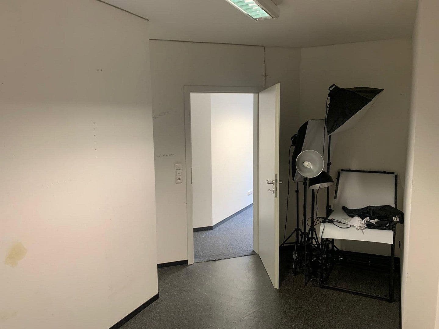 Pronájem nebytového prostoru 150 m², Hochstraße 18, Menden (Sauerland), Severní Porýní-Vestfálsko Pronájem nebytového prostoru 150 m², Hochstraße 18, Menden (Sauerland), Severní Porýní-Vestfálsko