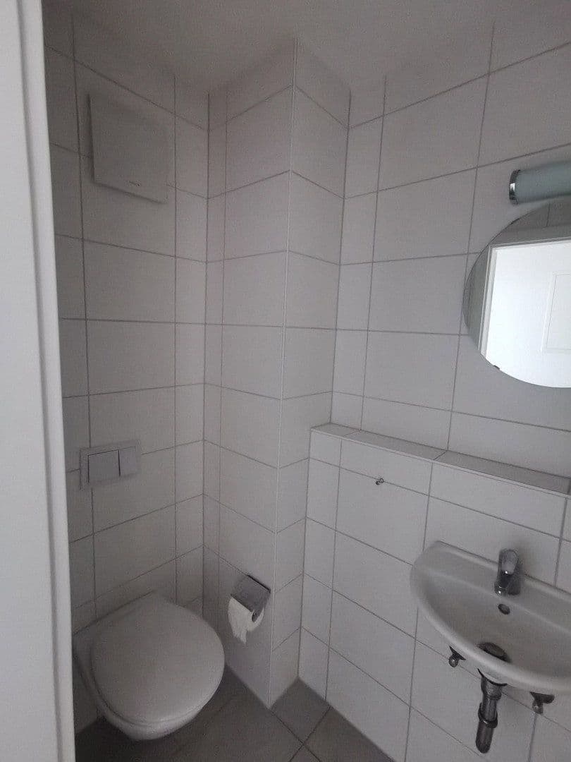 Pronájem bytu 3+1 92 m², Heidelberg, Bádensko-Württembersko Pronájem bytu 3+1 92 m², Heidelberg, Bádensko-Württembersko