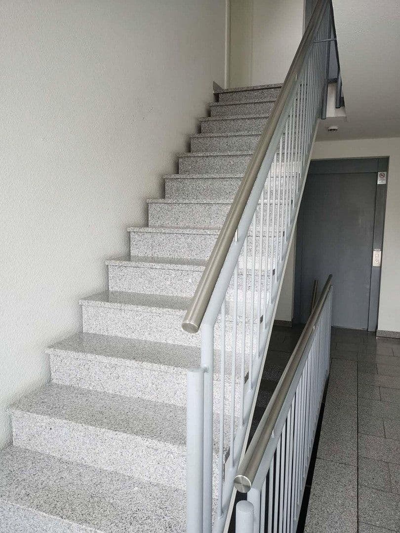 Pronájem bytu 3+1 92 m², Heidelberg, Bádensko-Württembersko Pronájem bytu 3+1 92 m², Heidelberg, Bádensko-Württembersko