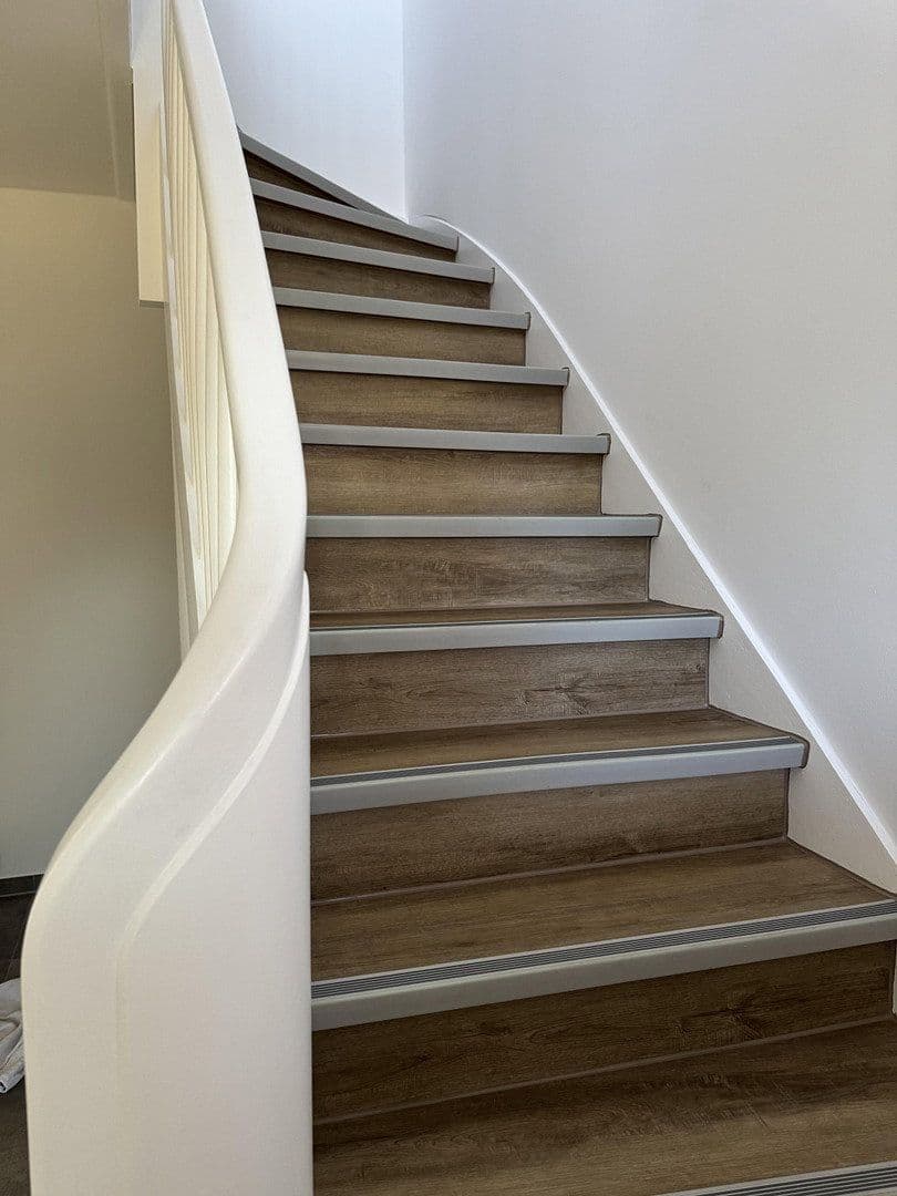 Pronájem bytu 3+1 96 m², Garbsen, Dolní Sasko Pronájem bytu 3+1 96 m², Garbsen, Dolní Sasko