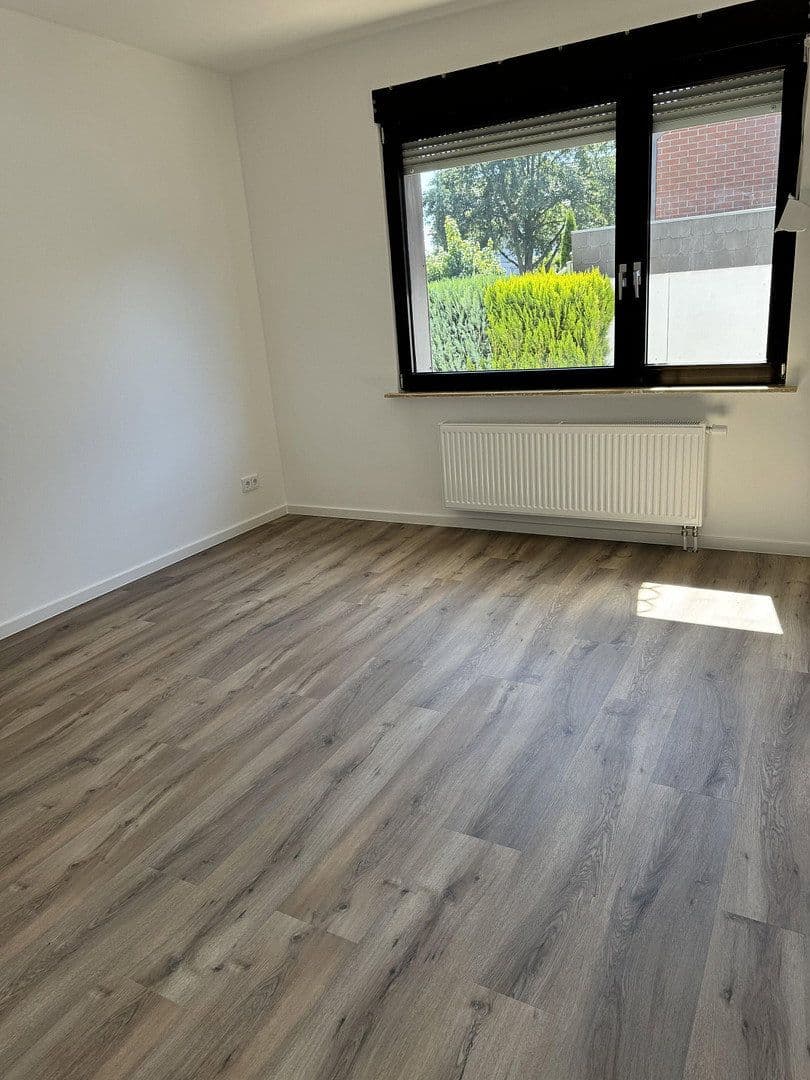 Pronájem bytu 3+1 96 m², Garbsen, Dolní Sasko Pronájem bytu 3+1 96 m², Garbsen, Dolní Sasko