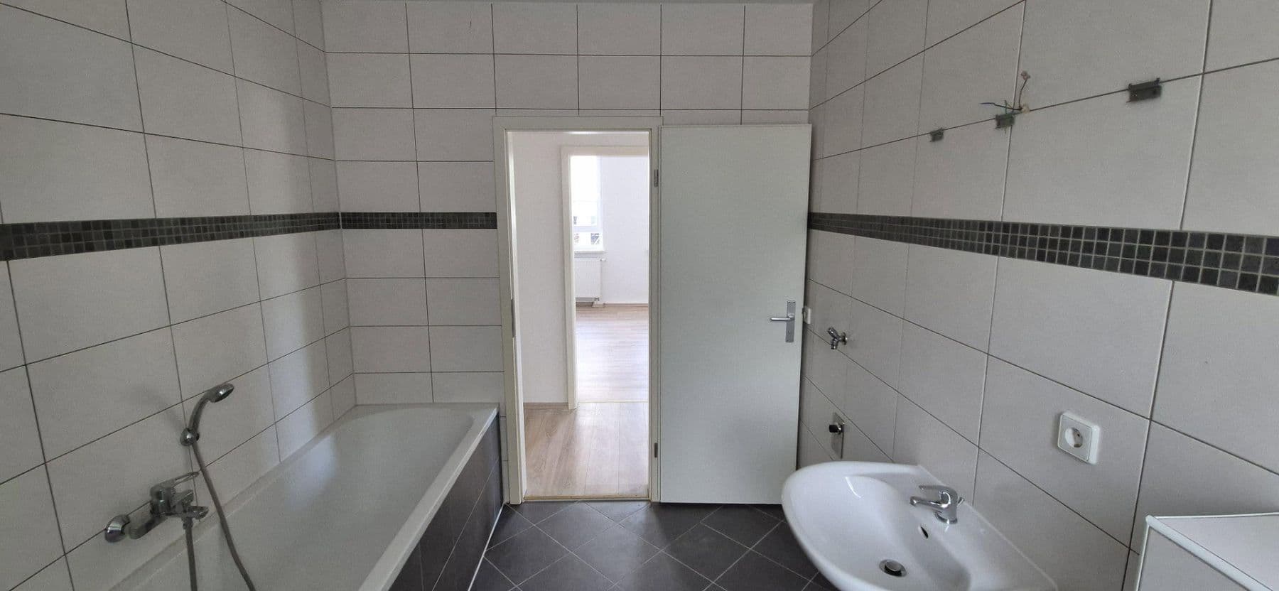Pronájem bytu 2+1 52 m², Bad Wildbad, Bádensko-Württembersko Pronájem bytu 2+1 52 m², Bad Wildbad, Bádensko-Württembersko