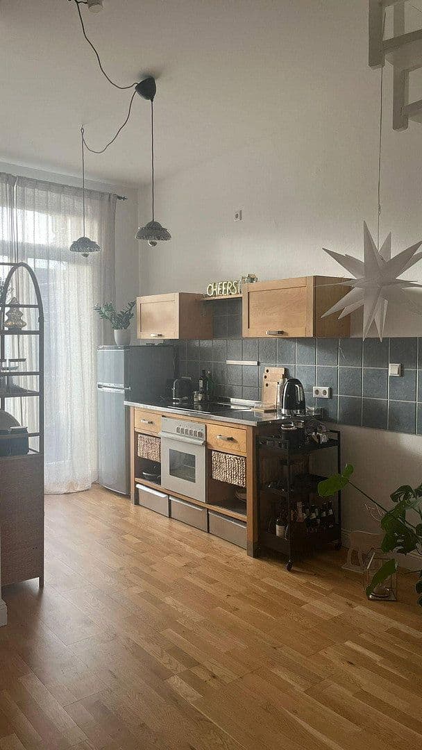 Pronájem bytu 2+1 60 m², Liliencronstr. 7, Düsseldorf, Severní Porýní-Vestfálsko Pronájem bytu 2+1 60 m², Liliencronstr. 7, Düsseldorf, Severní Porýní-Vestfálsko