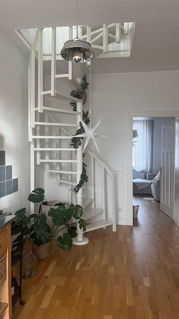 Pronájem bytu 2+1 60 m², Liliencronstr. 7, Düsseldorf, Severní Porýní-Vestfálsko Pronájem bytu 2+1 60 m², Liliencronstr. 7, Düsseldorf, Severní Porýní-Vestfálsko