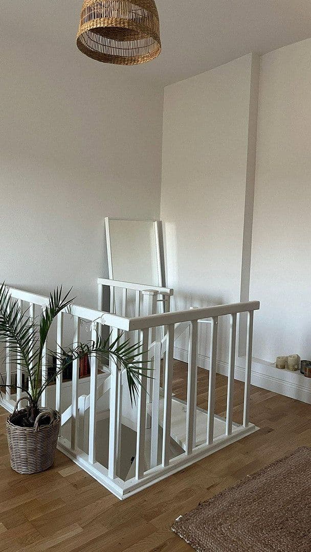 Pronájem bytu 2+1 60 m², Liliencronstr. 7, Düsseldorf, Severní Porýní-Vestfálsko Pronájem bytu 2+1 60 m², Liliencronstr. 7, Düsseldorf, Severní Porýní-Vestfálsko
