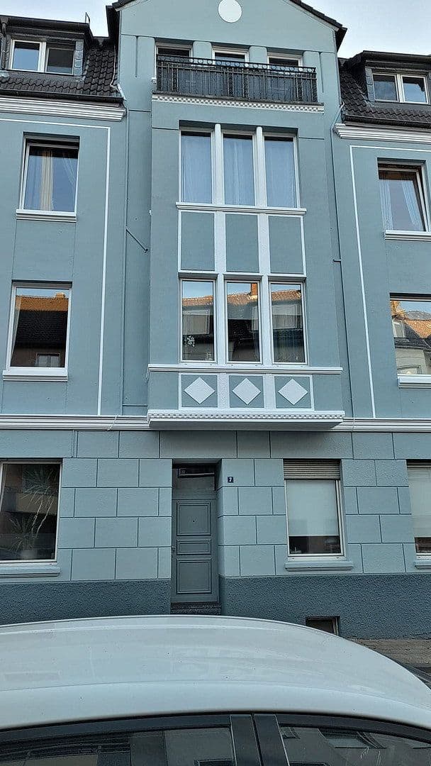Pronájem bytu 2+1 60 m², Liliencronstr. 7, Düsseldorf, Severní Porýní-Vestfálsko Pronájem bytu 2+1 60 m², Liliencronstr. 7, Düsseldorf, Severní Porýní-Vestfálsko