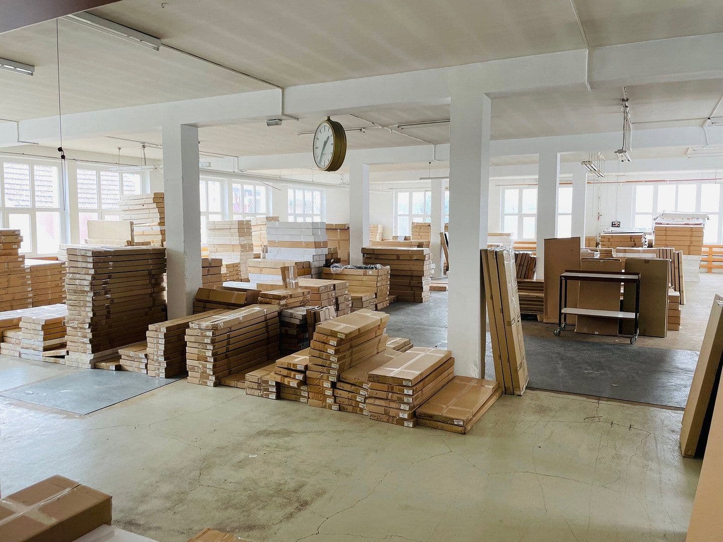 Pronájem nebytového prostoru 1.250 m², Albstadt, Bádensko-Württembersko Pronájem nebytového prostoru 1.250 m², Albstadt, Bádensko-Württembersko