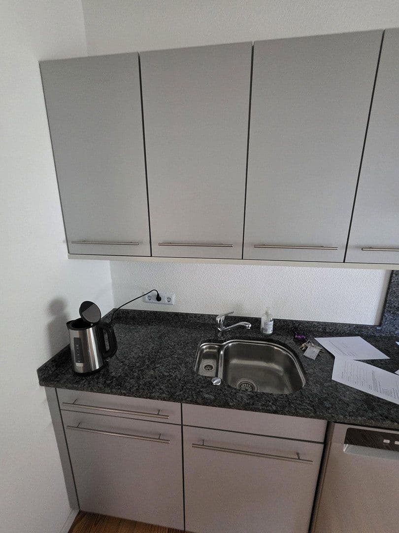 Pronájem bytu 2+1 70 m², Bahnhofstraße 31, Bonn, Severní Porýní-Vestfálsko Pronájem bytu 2+1 70 m², Bahnhofstraße 31, Bonn, Severní Porýní-Vestfálsko