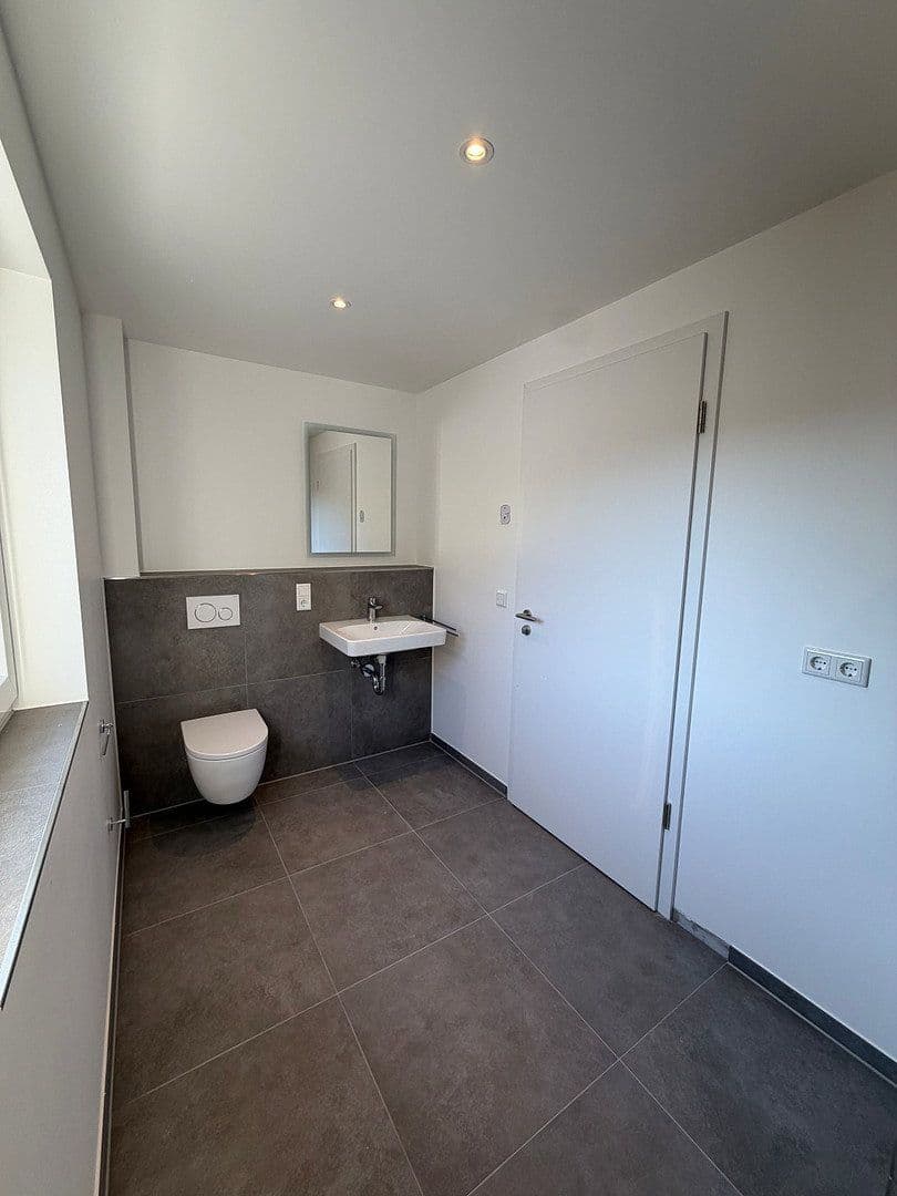 Pronájem domu 134 m², pozemek 240 m², Salzkotten, Severní Porýní-Vestfálsko Pronájem domu 134 m², pozemek 240 m², Salzkotten, Severní Porýní-Vestfálsko