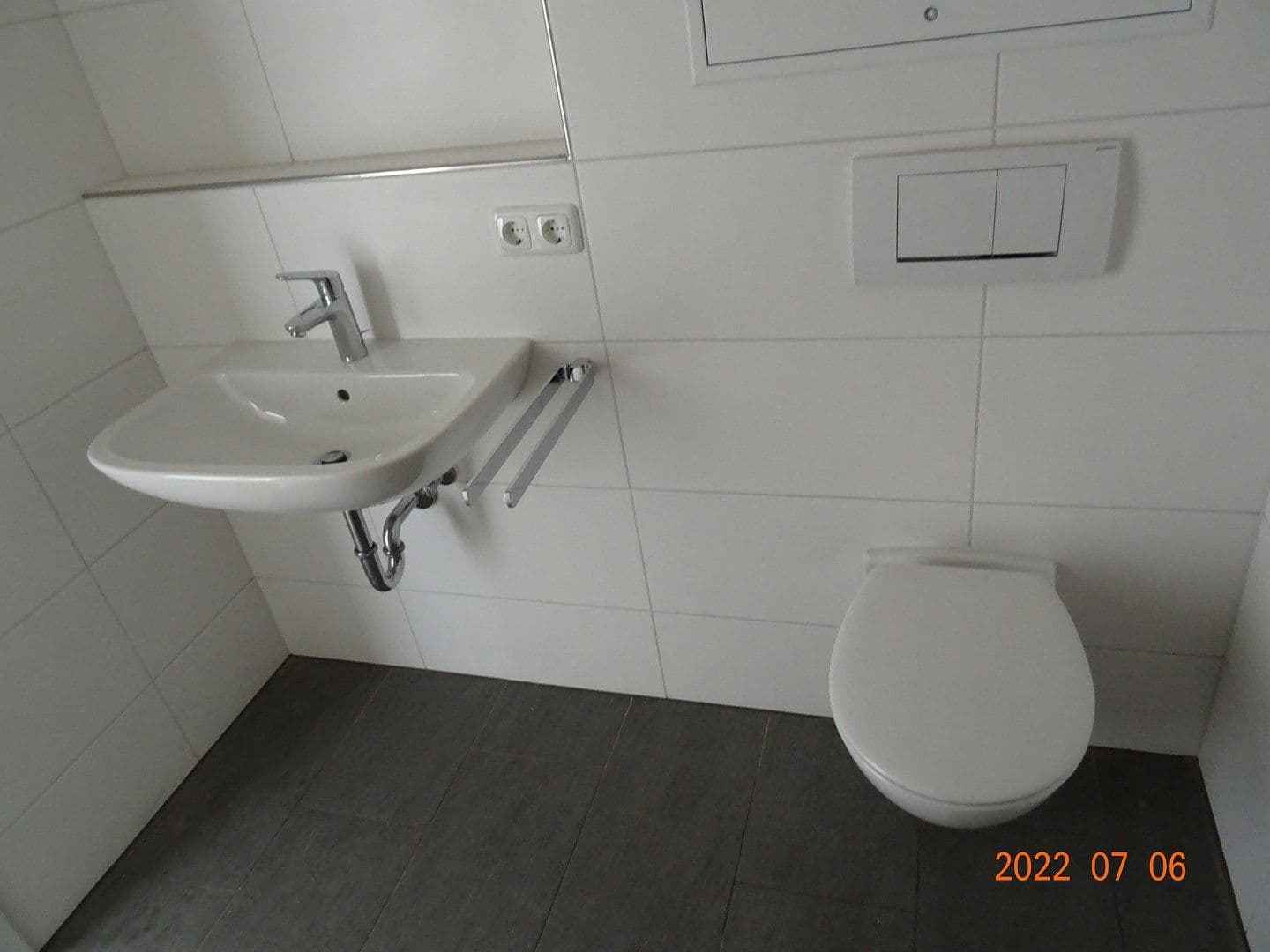 Pronájem bytu 4+1 90 m², Fliederweg 24, Zellingen, Bavorsko Pronájem bytu 4+1 90 m², Fliederweg 24, Zellingen, Bavorsko