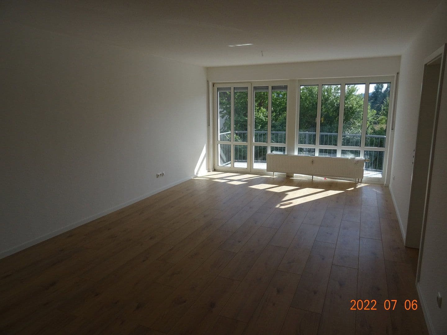 Pronájem bytu 4+1 90 m², Fliederweg 24, Zellingen, Bavorsko Pronájem bytu 4+1 90 m², Fliederweg 24, Zellingen, Bavorsko