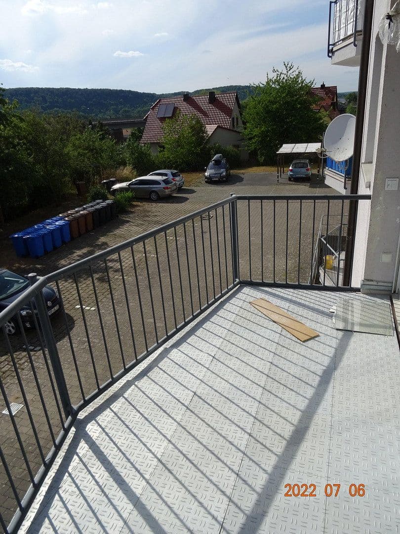 Pronájem bytu 4+1 90 m², Fliederweg 24, Zellingen, Bavorsko Pronájem bytu 4+1 90 m², Fliederweg 24, Zellingen, Bavorsko