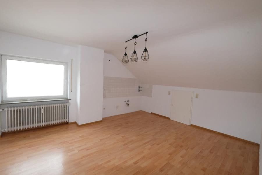 Pronájem bytu 3+1 100 m², Rodalben, Porýní-Falc Pronájem bytu 3+1 100 m², Rodalben, Porýní-Falc