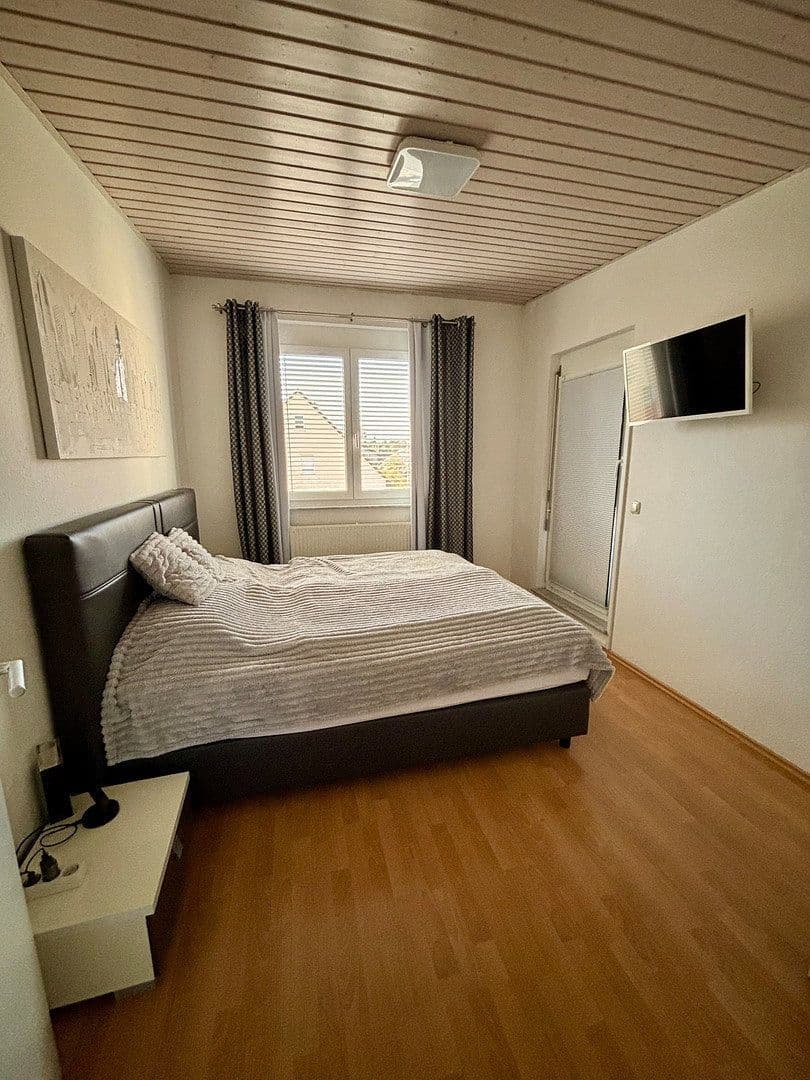 Pronájem bytu 4+1 110 m², Plattenäckerweg 6, Nürnberg, Bavorsko Pronájem bytu 4+1 110 m², Plattenäckerweg 6, Nürnberg, Bavorsko