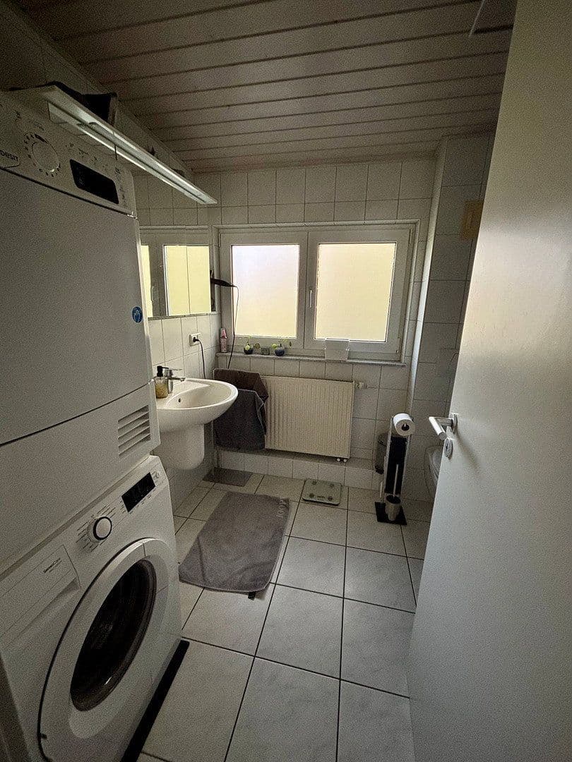 Pronájem bytu 4+1 110 m², Plattenäckerweg 6, Nürnberg, Bavorsko Pronájem bytu 4+1 110 m², Plattenäckerweg 6, Nürnberg, Bavorsko