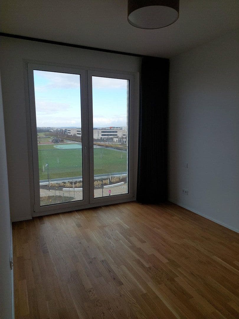 Pronájem bytu 3+1 76 m², Ella-Bergmann-Michel-Strasse 1, Frankfurt am Main, Hessen Pronájem bytu 3+1 76 m², Ella-Bergmann-Michel-Strasse 1, Frankfurt am Main, Hessen