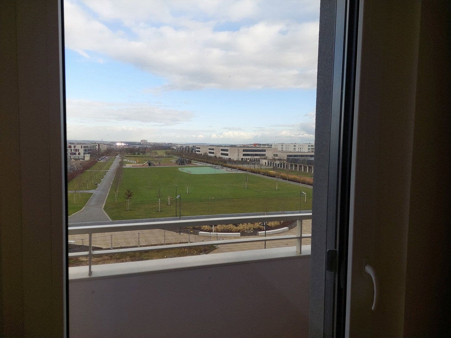 Pronájem bytu 3+1 76 m², Ella-Bergmann-Michel-Strasse 1, Frankfurt am Main, Hessen Pronájem bytu 3+1 76 m², Ella-Bergmann-Michel-Strasse 1, Frankfurt am Main, Hessen