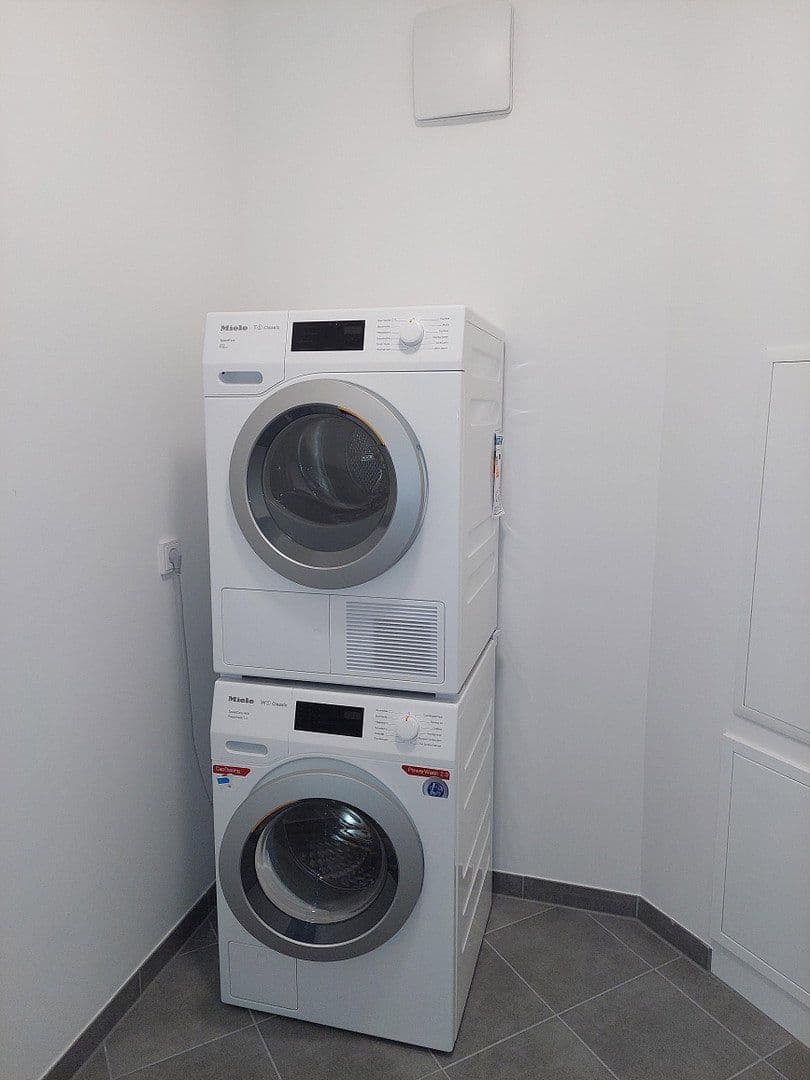 Pronájem bytu 3+1 76 m², Ella-Bergmann-Michel-Strasse 1, Frankfurt am Main, Hessen Pronájem bytu 3+1 76 m², Ella-Bergmann-Michel-Strasse 1, Frankfurt am Main, Hessen