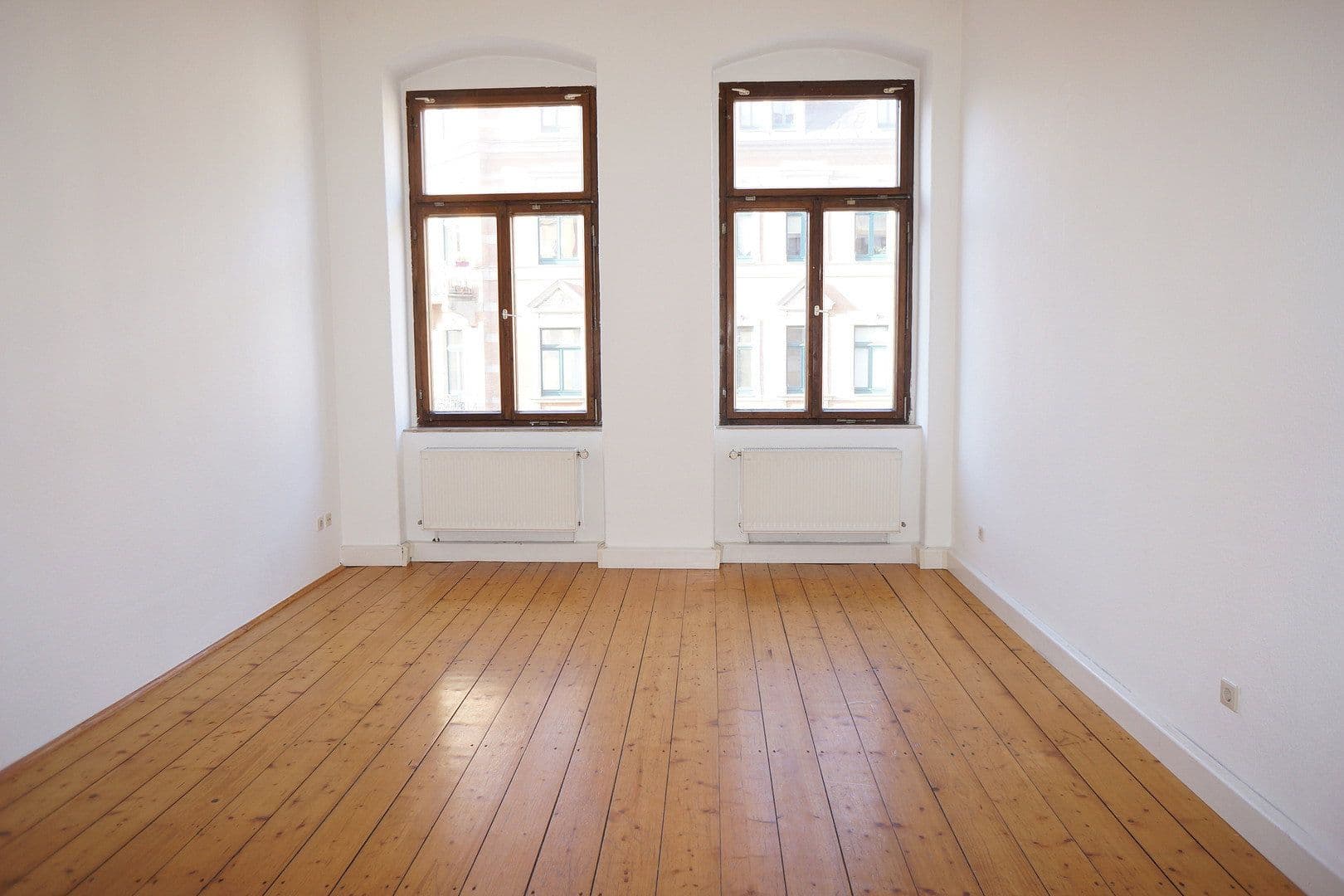 Pronájem bytu 2+1 69 m², Conradstraße 10, Dresden, Sasko Pronájem bytu 2+1 69 m², Conradstraße 10, Dresden, Sasko