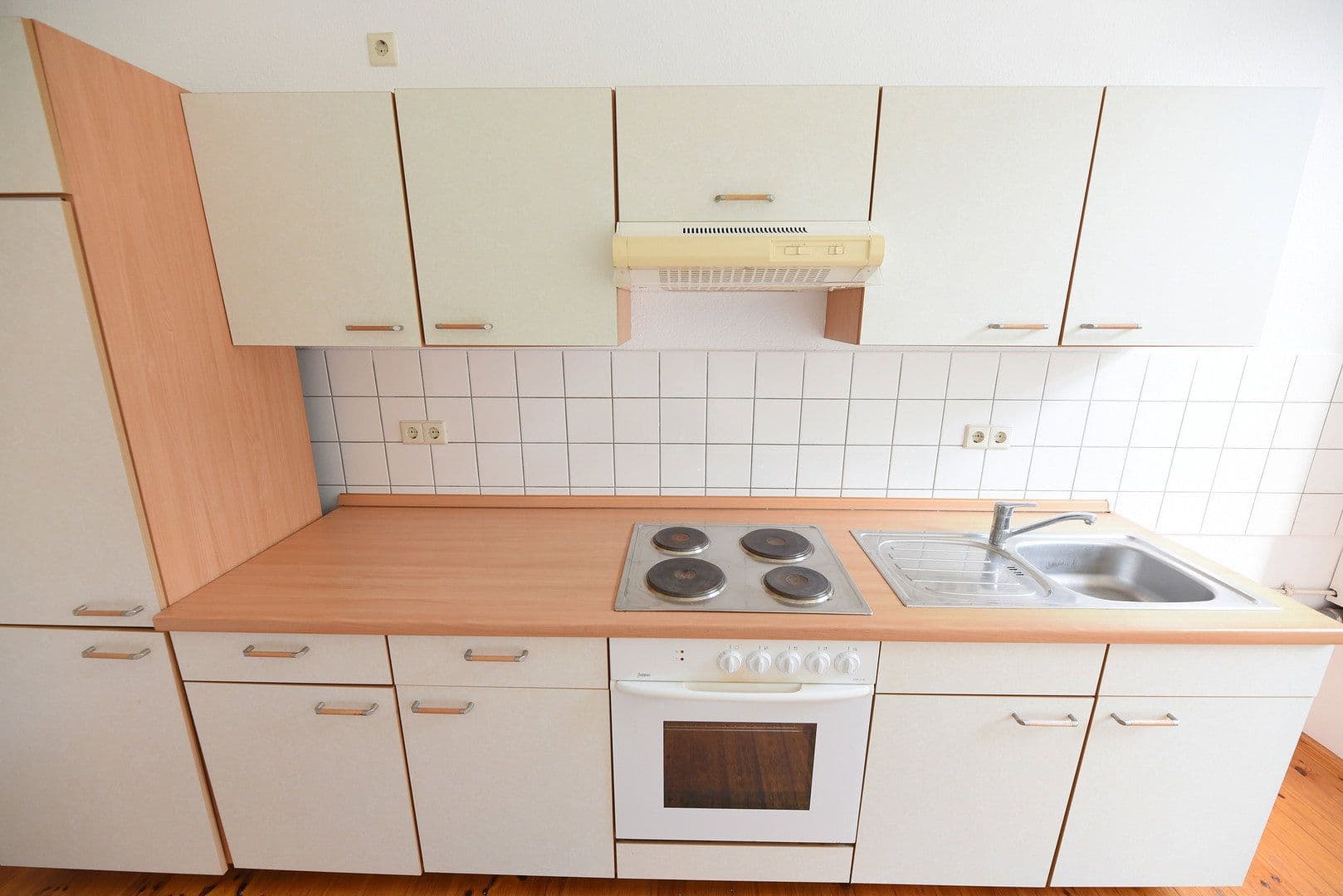 Pronájem bytu 2+1 69 m², Conradstraße 10, Dresden, Sasko Pronájem bytu 2+1 69 m², Conradstraße 10, Dresden, Sasko