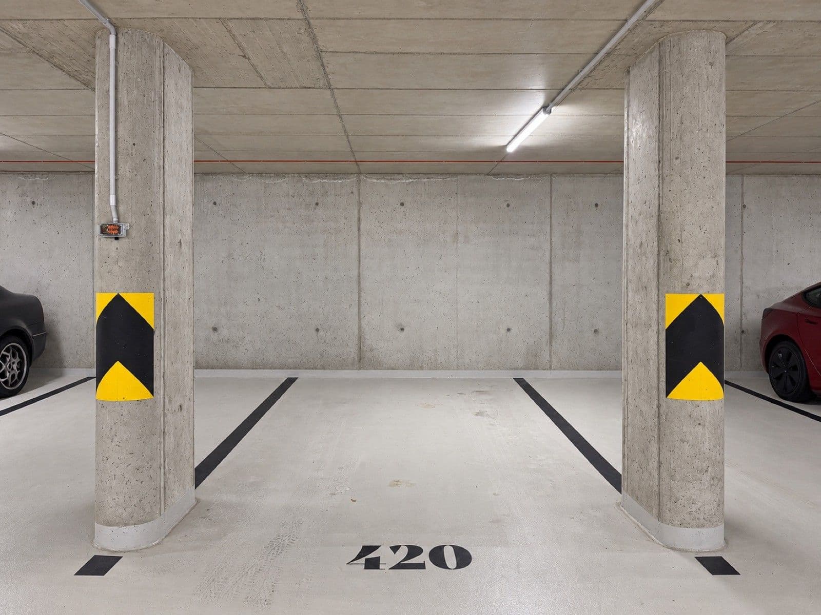 Pronájem garáže 13 m², Československého exilu, Praha, Praha Pronájem garáže 13 m², Československého exilu, Praha, Praha