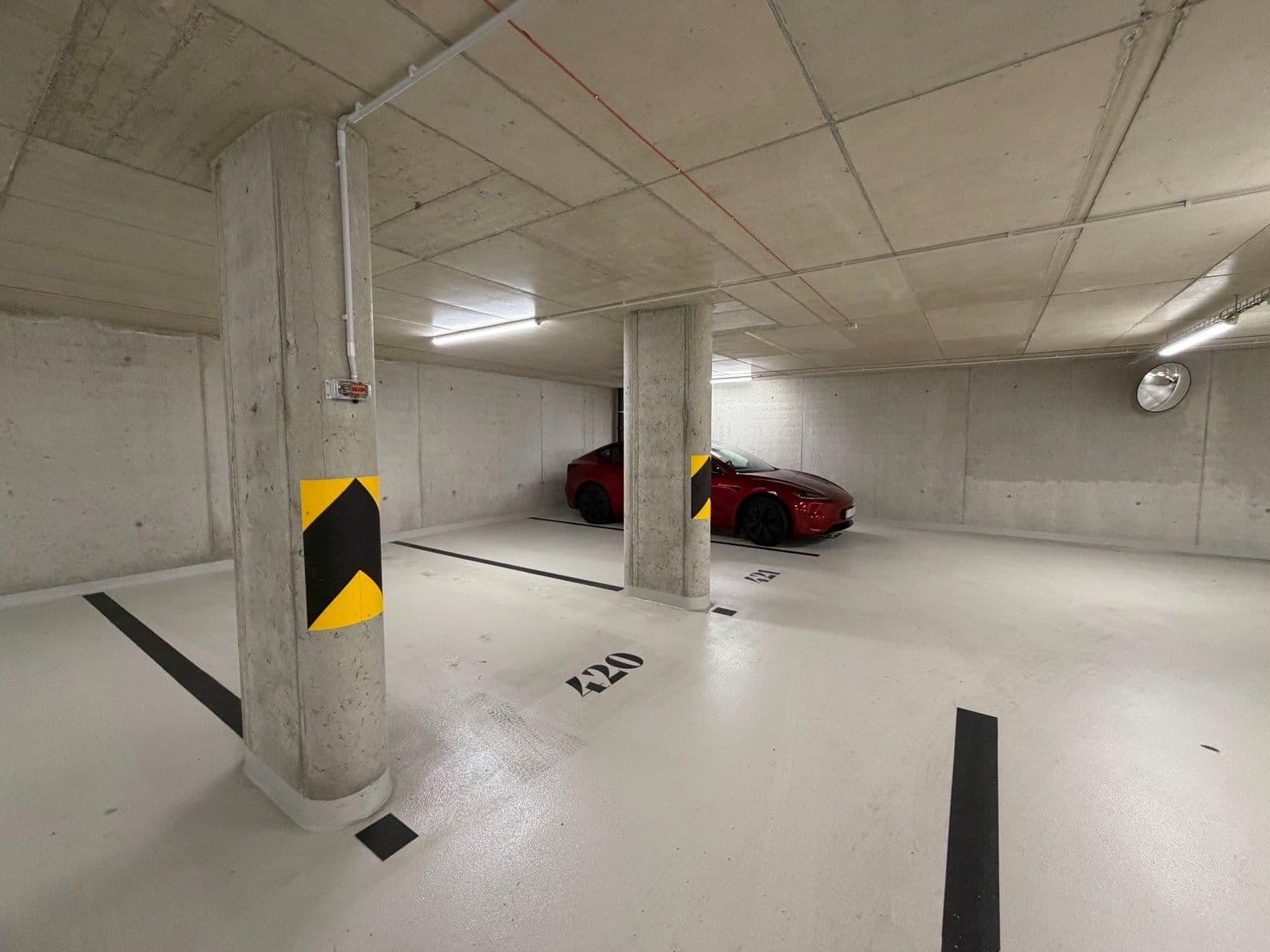 Pronájem garáže 13 m², Československého exilu, Praha, Praha Pronájem garáže 13 m², Československého exilu, Praha, Praha