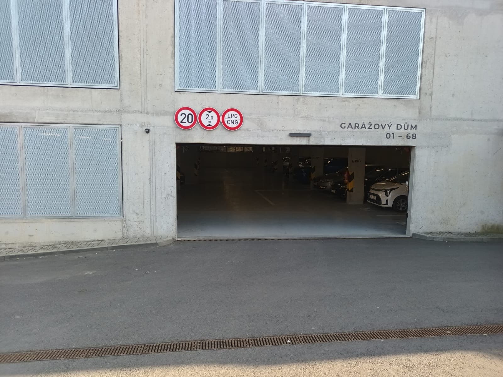 Pronájem garáže 13 m², Praha, Praha Pronájem garáže 13 m², Praha, Praha