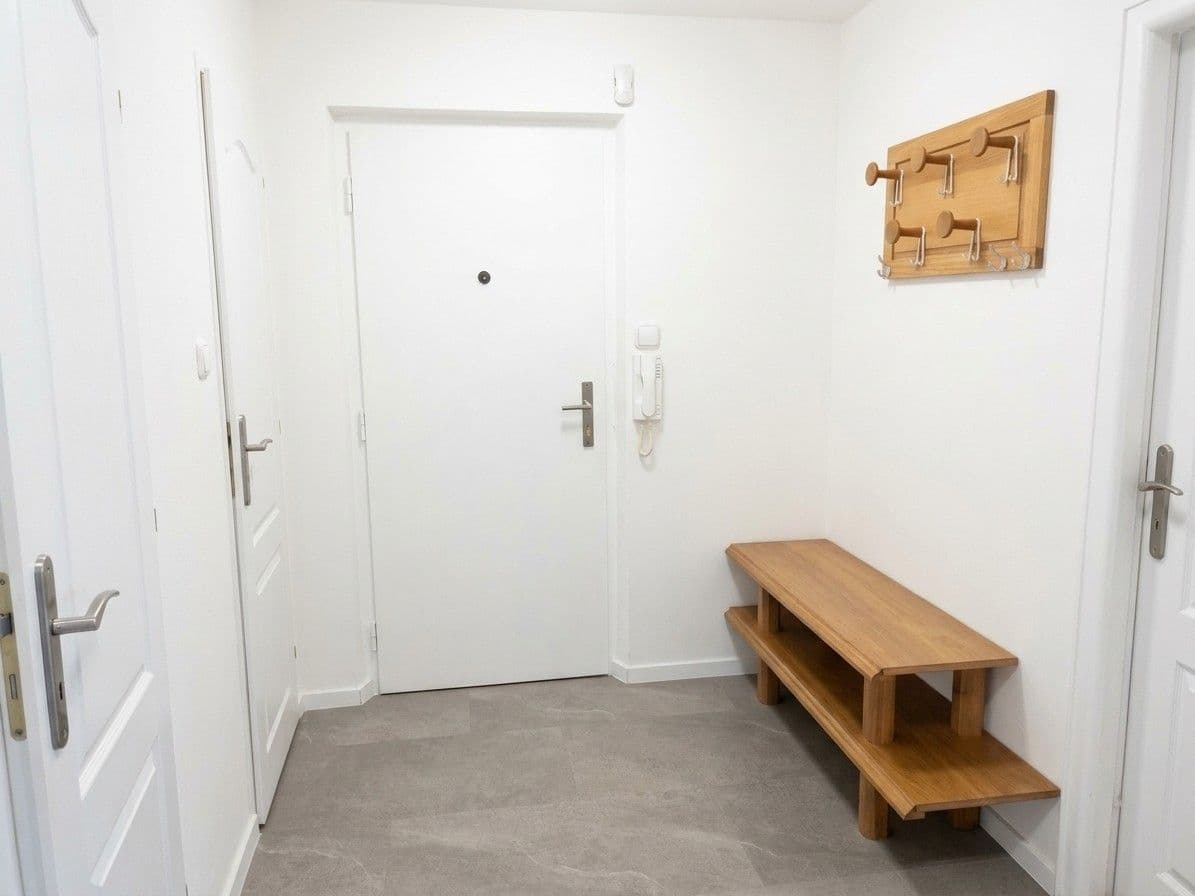 Pronájem bytu 2+1 60 m², Velehradská, Kroměříž, Zlínský kraj Pronájem bytu 2+1 60 m², Velehradská, Kroměříž, Zlínský kraj