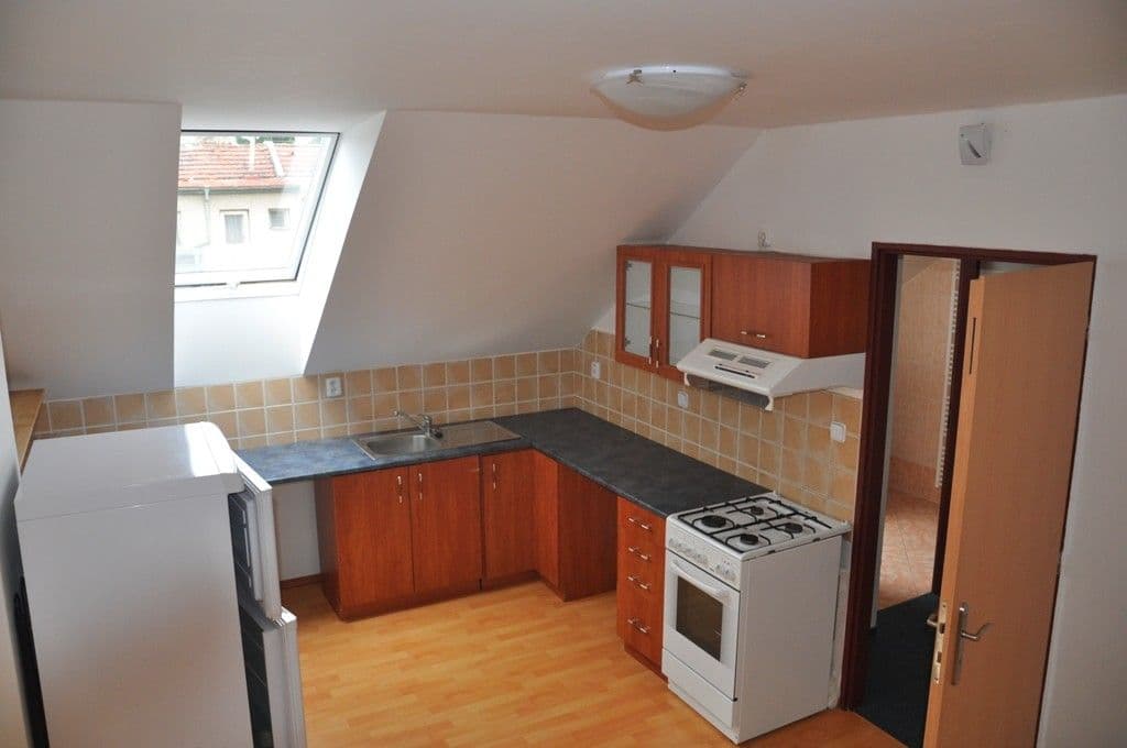 Pronájem bytu 2+1 75 m², Martinovská, Praha, Praha Pronájem bytu 2+1 75 m², Martinovská, Praha, Praha