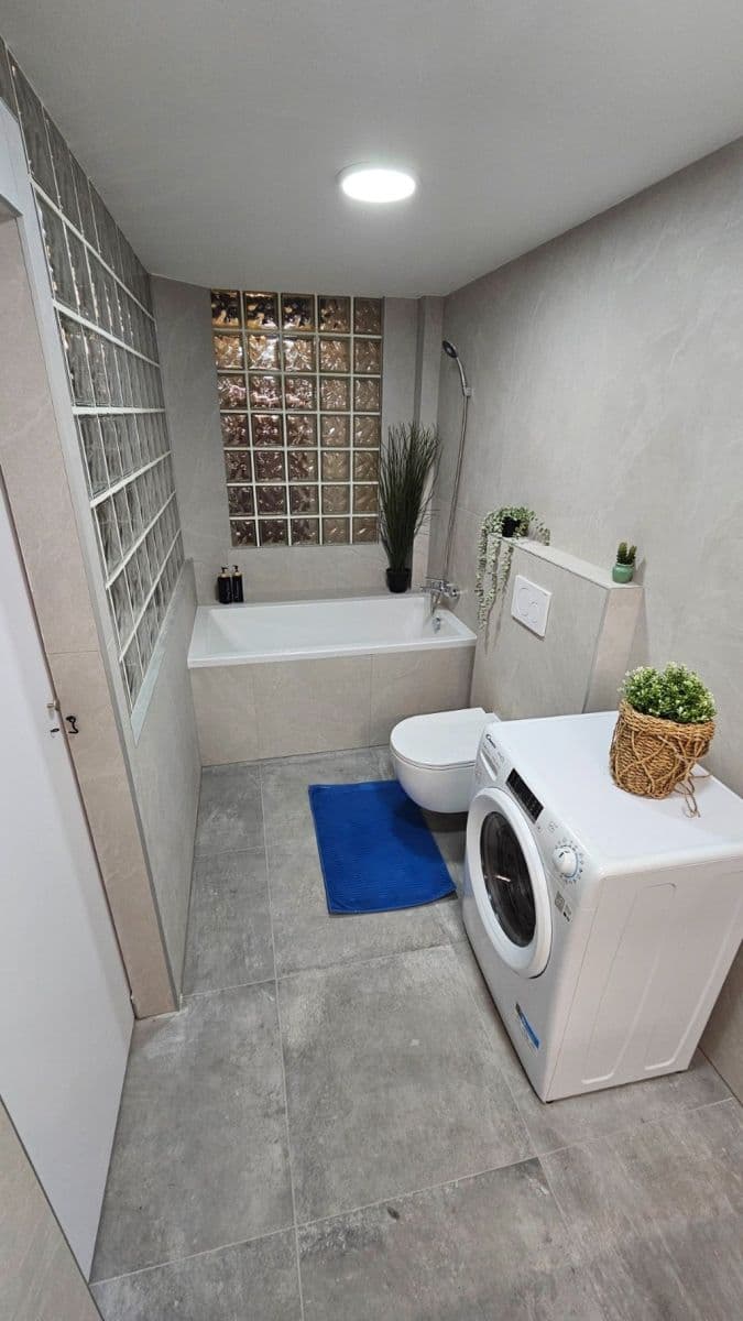 Pronájem bytu 75 m², Na Valentince, Praha, Praha Pronájem bytu 75 m², Na Valentince, Praha, Praha