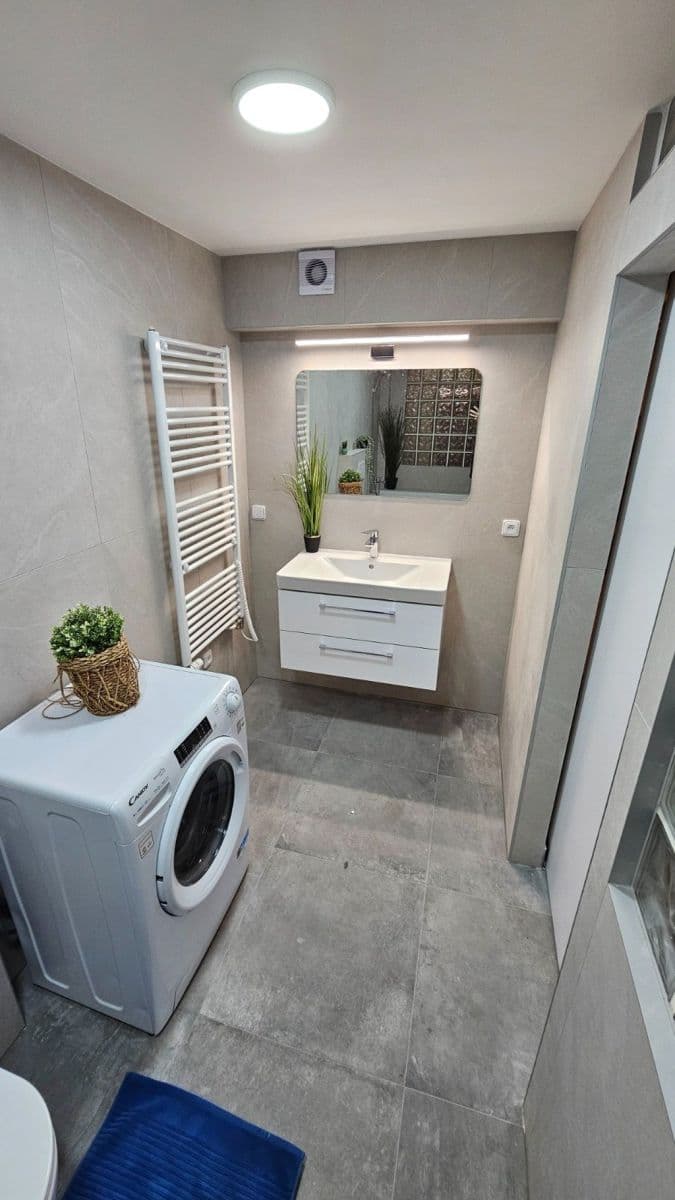 Pronájem bytu 75 m², Na Valentince, Praha, Praha Pronájem bytu 75 m², Na Valentince, Praha, Praha