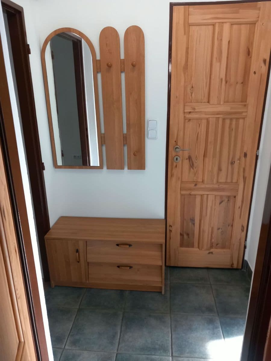 Pronájem bytu 2+1 36 m², Husovo náměstí, Praha, Praha Pronájem bytu 2+1 36 m², Husovo náměstí, Praha, Praha