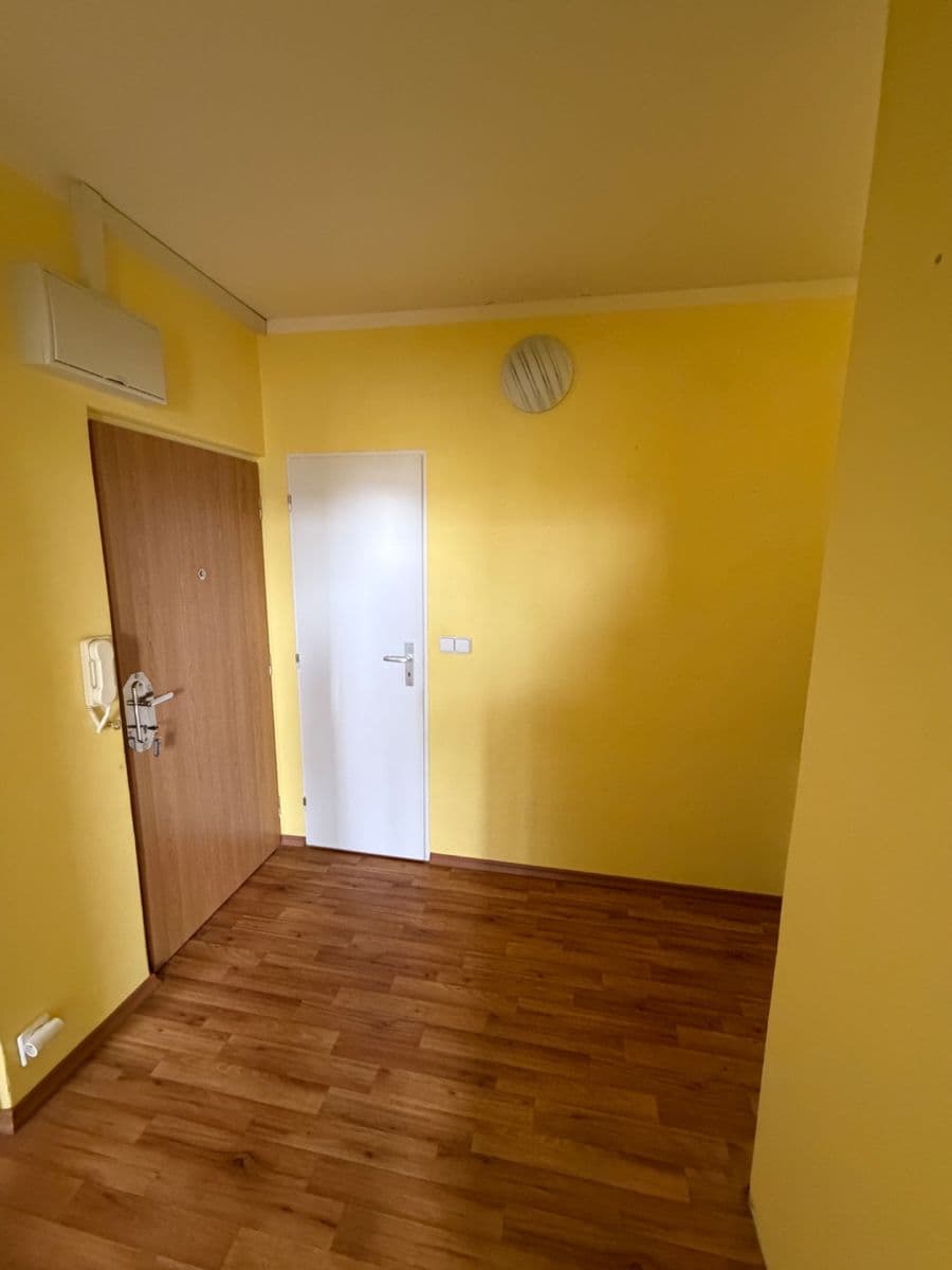 Prodej bytu 2+1 54 m², Masarykovo nám., Hustopeče, Jihomoravský kraj Prodej bytu 2+1 54 m², Masarykovo nám., Hustopeče, Jihomoravský kraj