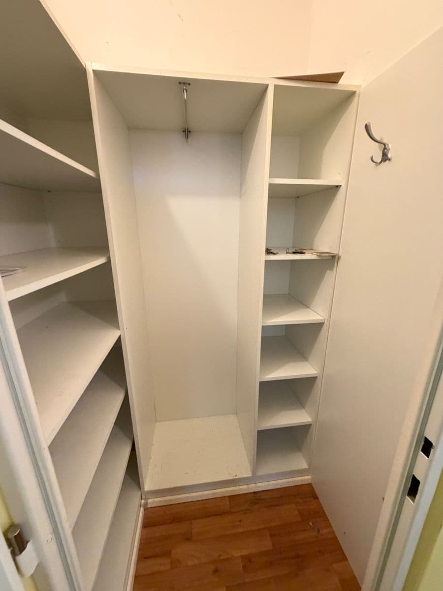Prodej bytu 2+1 54 m², Masarykovo nám., Hustopeče, Jihomoravský kraj Prodej bytu 2+1 54 m², Masarykovo nám., Hustopeče, Jihomoravský kraj