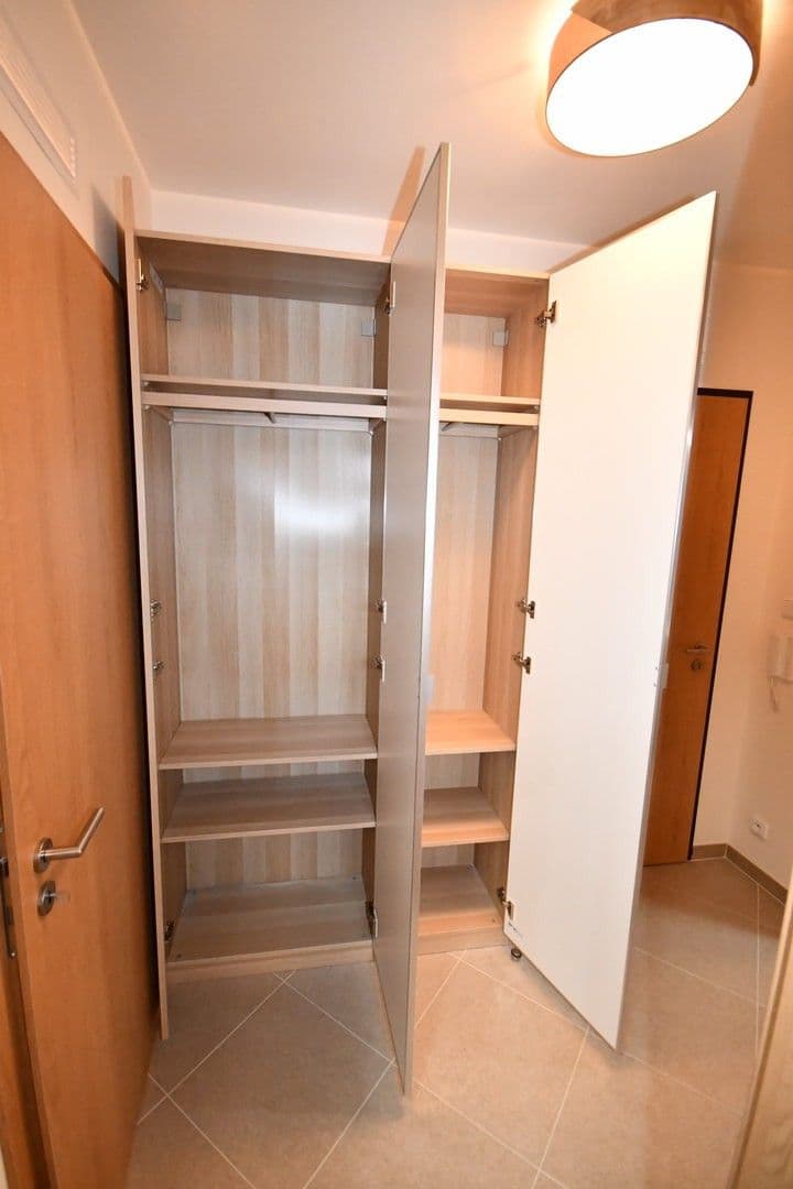 Pronájem bytu 2+kk 58 m², Gollové, Praha, Praha Pronájem bytu 2+kk 58 m², Gollové, Praha, Praha