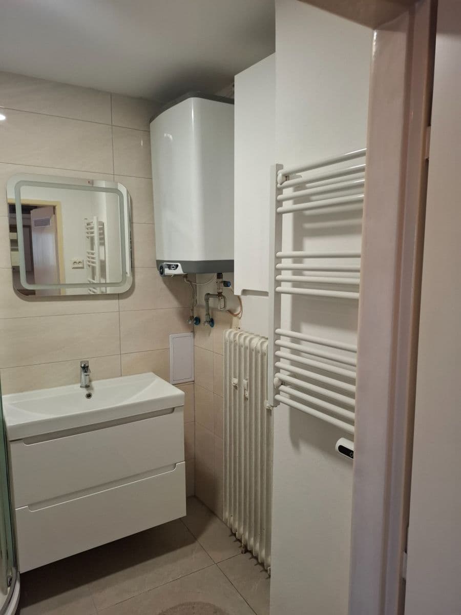 Prodej bytu 2+1 62 m², Ladova, Olomouc, Olomoucký kraj Prodej bytu 2+1 62 m², Ladova, Olomouc, Olomoucký kraj