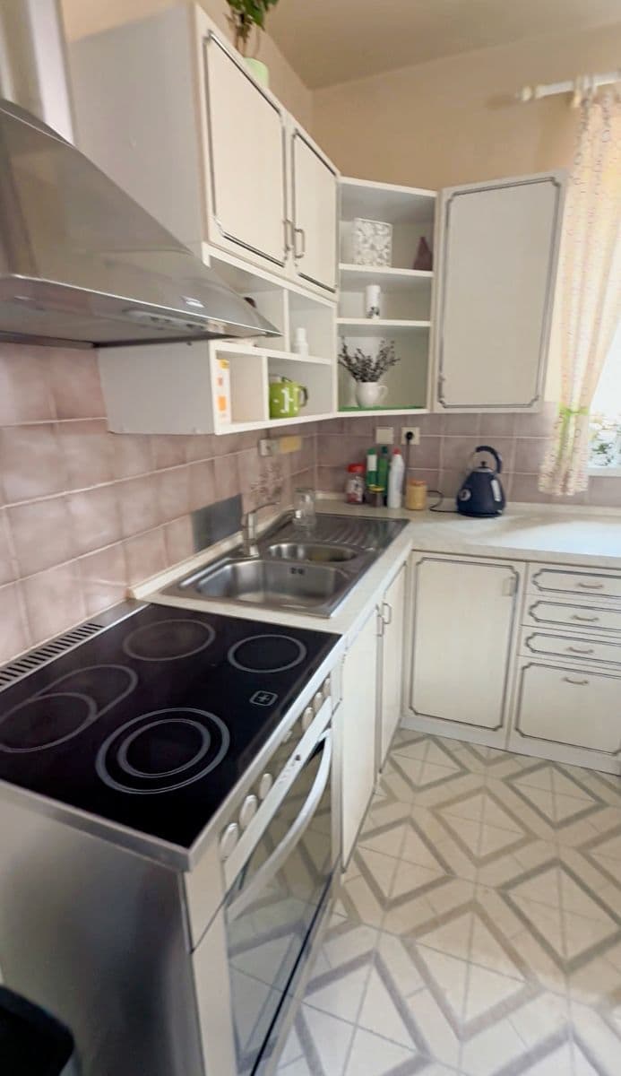 Prodej domu 144 m², pozemek 200 m², Stará, Kladno, Středočeský kraj Prodej domu 144 m², pozemek 200 m², Stará, Kladno, Středočeský kraj