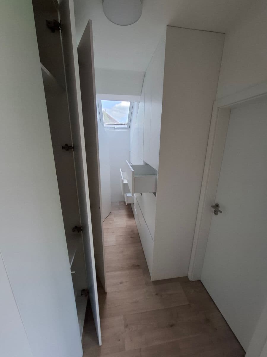 Pronájem domu 189 m², pozemek 460 m², Modřice, Jihomoravský kraj Pronájem domu 189 m², pozemek 460 m², Modřice, Jihomoravský kraj