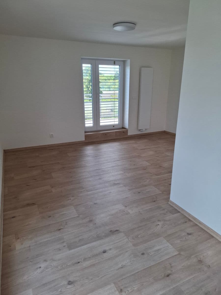 Pronájem domu 189 m², pozemek 460 m², Modřice, Jihomoravský kraj Pronájem domu 189 m², pozemek 460 m², Modřice, Jihomoravský kraj