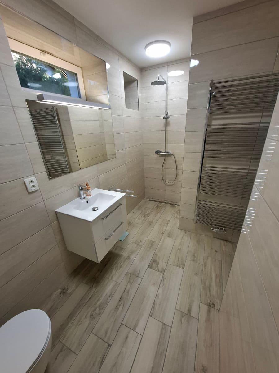 Pronájem domu 189 m², pozemek 460 m², Modřice, Jihomoravský kraj Pronájem domu 189 m², pozemek 460 m², Modřice, Jihomoravský kraj