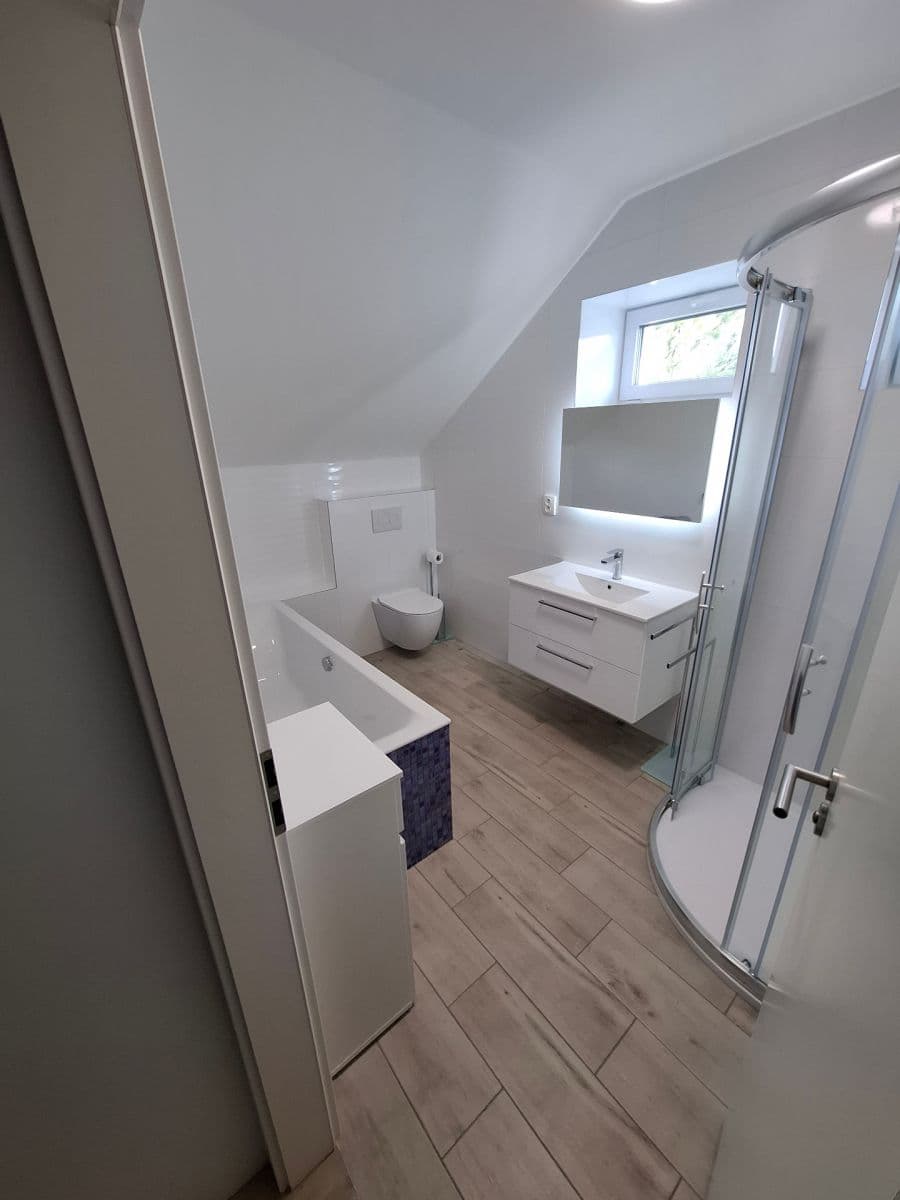 Pronájem domu 189 m², pozemek 460 m², Modřice, Jihomoravský kraj Pronájem domu 189 m², pozemek 460 m², Modřice, Jihomoravský kraj
